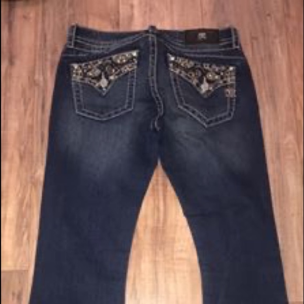 Jeans - Picture 2 of 2